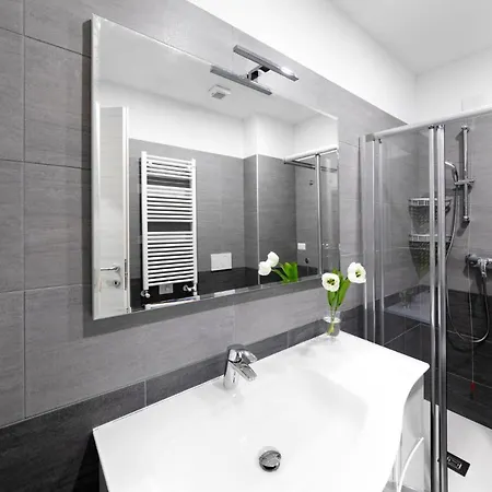Como City Home Apartamento Como