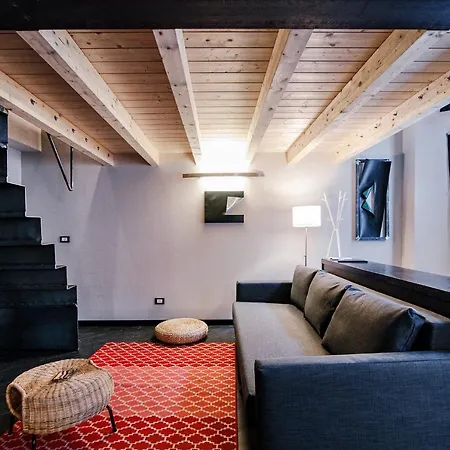 Palazzo Del Pero - The House Of Travelers Apartment Como