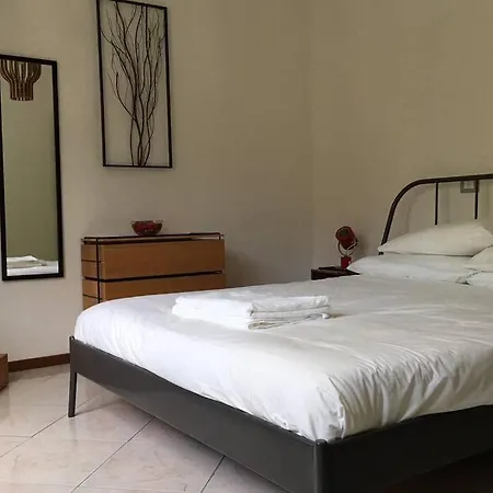 Le Girandole Apartment Como