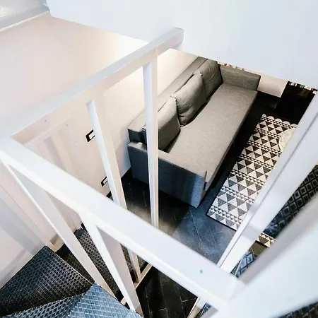 Palazzo Del Pero - The House Of Travelers Apartment