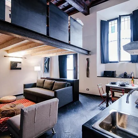 Palazzo Del Pero - The House Of Travelers Apartment Como