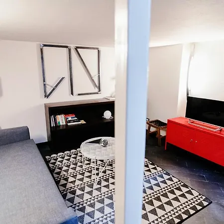 Palazzo Del Pero - The House Of Travelers Apartment