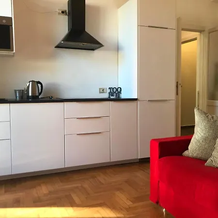Via Benzi Appartement *