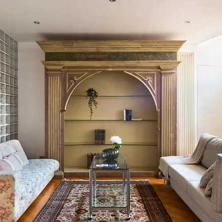 Joivy Heart Of 2 Apartment Como