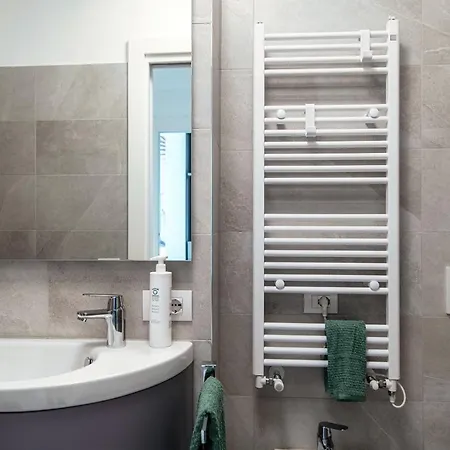 Apartment Sette - By Myhomeincomo Como