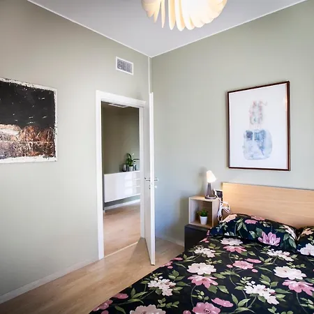 Chic And Freak Atelier Apartment *
