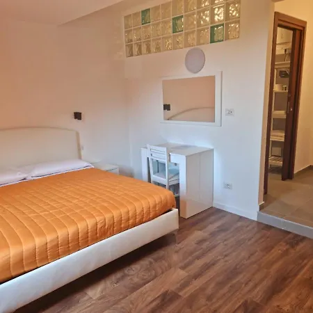 Victoria Royal Garden 3*