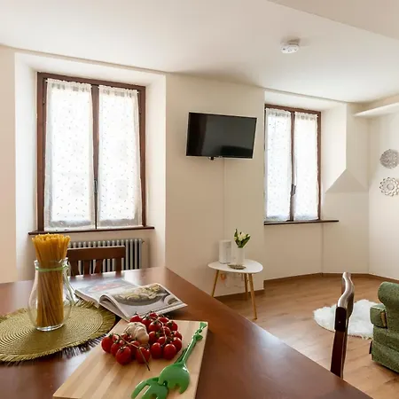 Duomo & Station - Self Check-in & Access Apartment