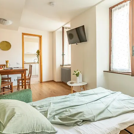 Apartment Duomo & Station - Self Check-in & Access Como