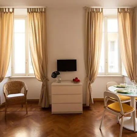Russomanno Apartment *