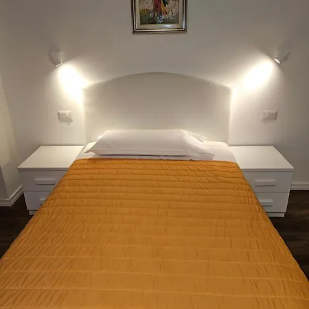 Victoria Royal Garden Apartahotel 3*