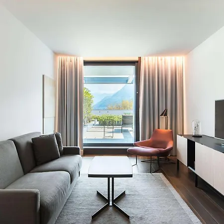 Hilton Côme