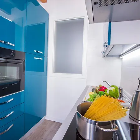 Apartment Medioevo In Centro Como