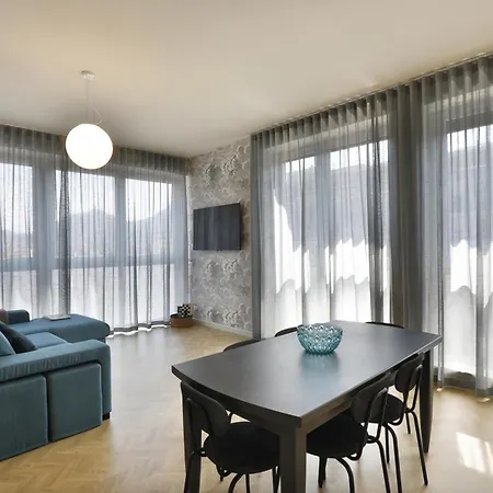 Como Lake Suites Apartamento *