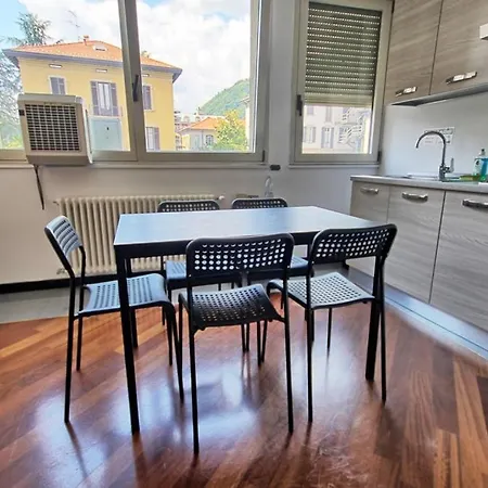 Casa Aurora Self Catering By Logicasa Como