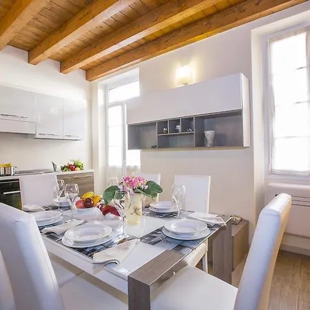 Apartment Medioevo In Centro Como