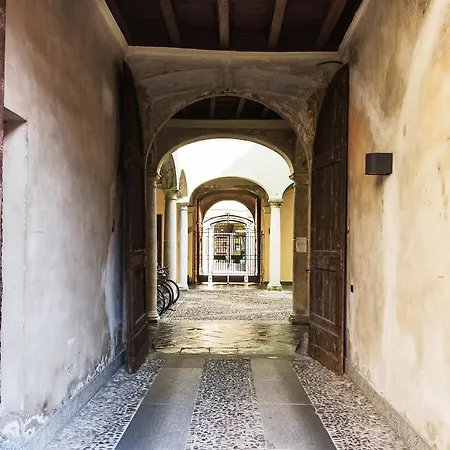 Apartment Via Rusconi 10 - Bymyhomeincomo *