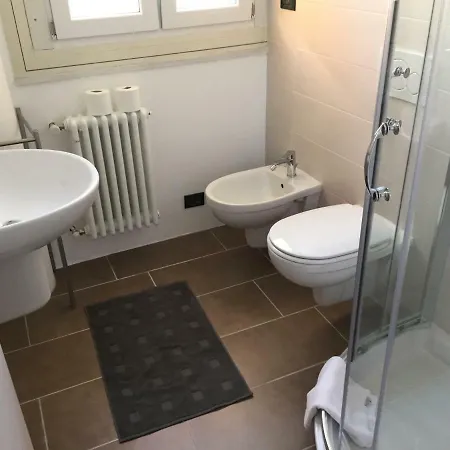 Pensión Casa Aurora Self Catering By Logicasa Como