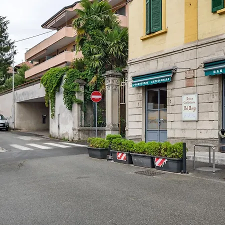 Apartment Center Apartments! Como
