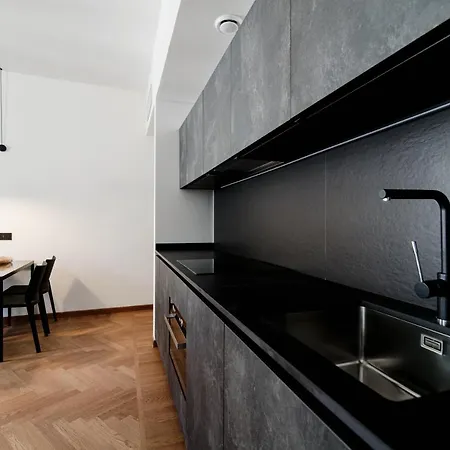 Dome's Charme - The House Of Travelers Apartment Como