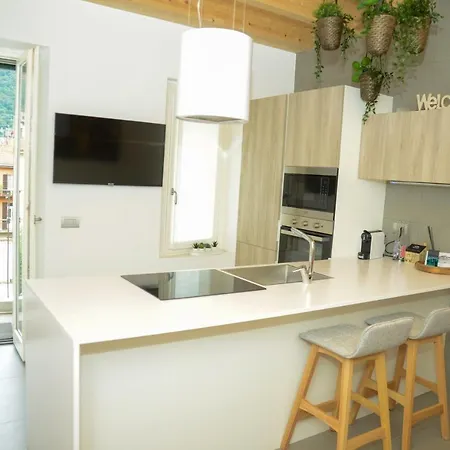 Apartment Comolakehouse