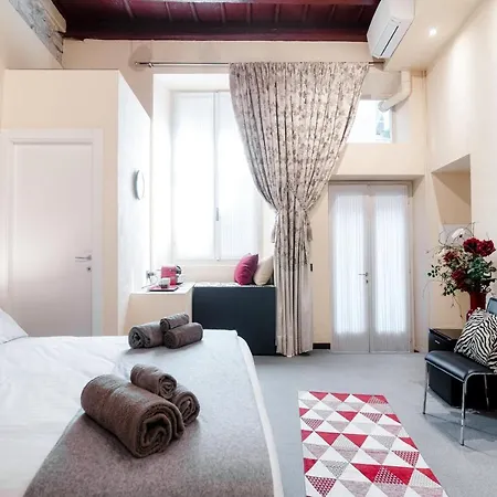 Historical - The House Of Travelers Guest house Como