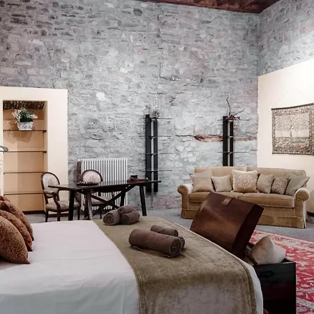 Guest house Historical - The House Of Travelers Como