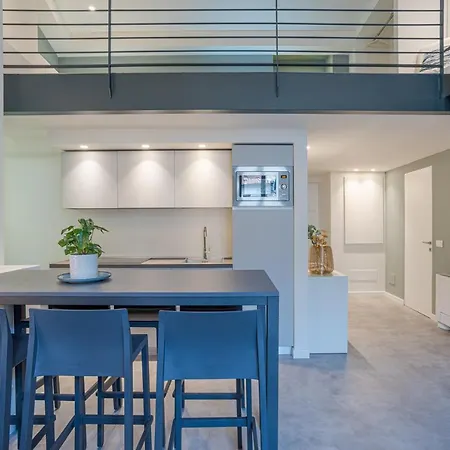 Apartment Funicolare - By Myhomeincomo *