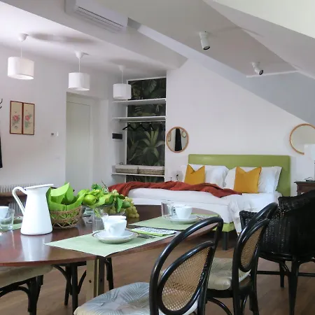 Crochat Apartamento Como