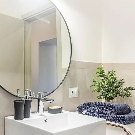 Blu Lake Apartment Como