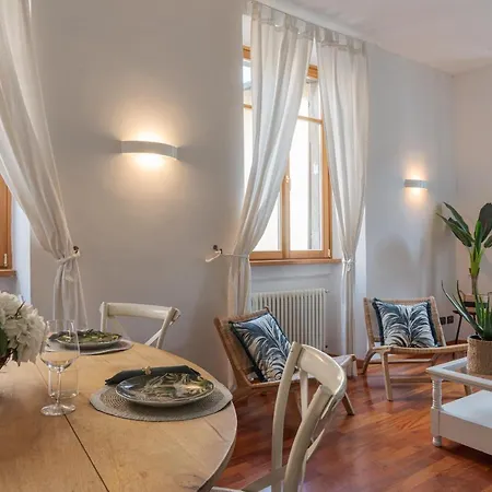 First & Urban Oasis - By Myhomeincomo * Como
