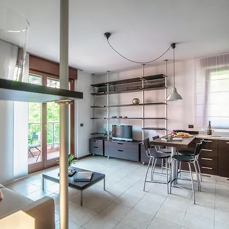 Joivy Splendid Flat W Terrace Near Apartment Como