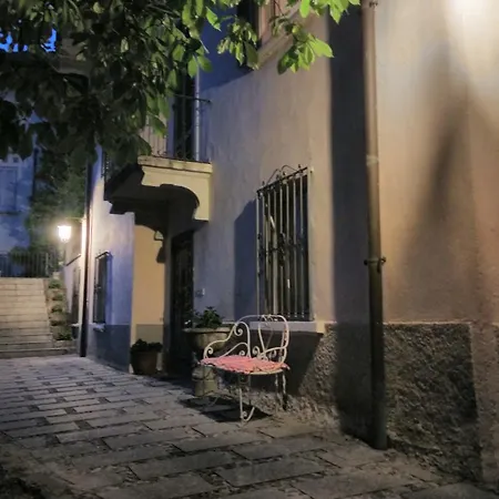 Le Camelie Bed & Breakfast