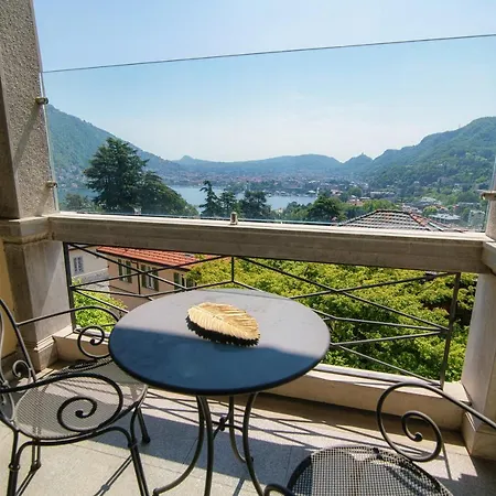 Charming & Luxury Villa Como