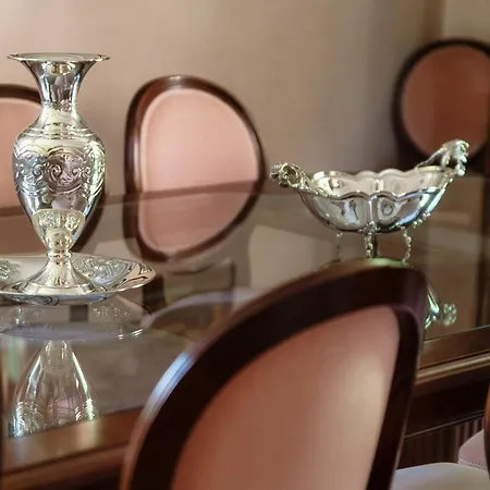 Charming & Luxury
