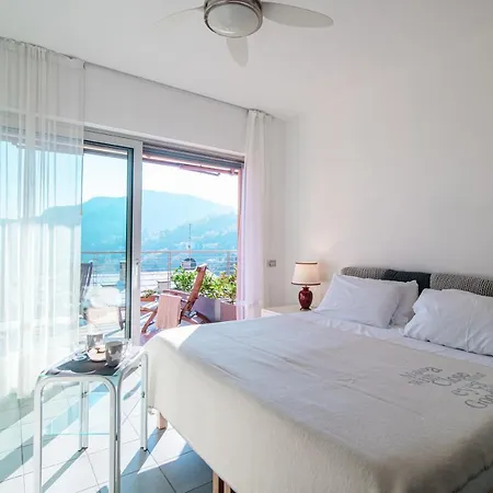Apartment Love Is In The Air - By Myhomeincomo Como
