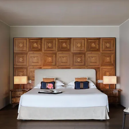Hotel Flori 4*