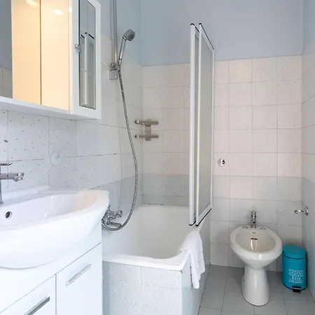 Old View Apartment