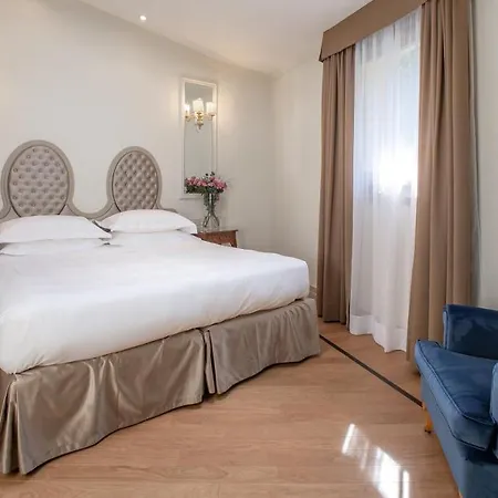 Flori Hotel Como