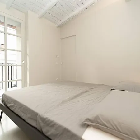 Apartment Moderno A 2 Minuti Dal Duomo Di *