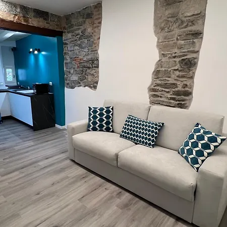 Blue Sapphire Cozy Flat In Center Of City Apartment