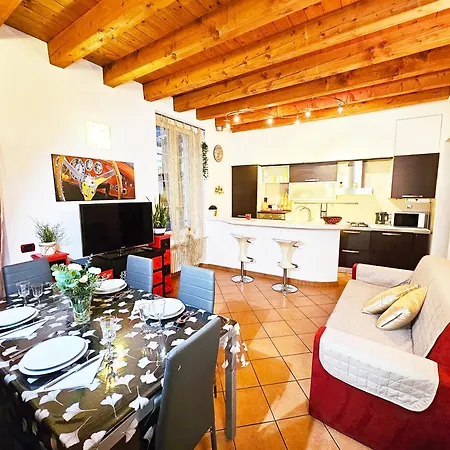 Suprema House, Jacuzzi, Lake 50mt *