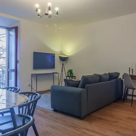 Blu Lake Apartment *