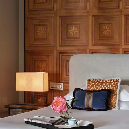 Flori Hotel 4*