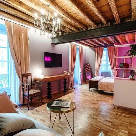 Vitrum - Luxury Guest house *