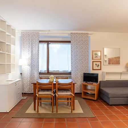 Cozy Apartment Como