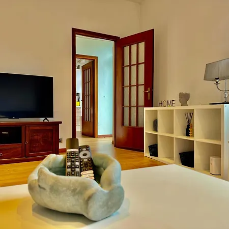 Apartment 2bd Near The Station Como