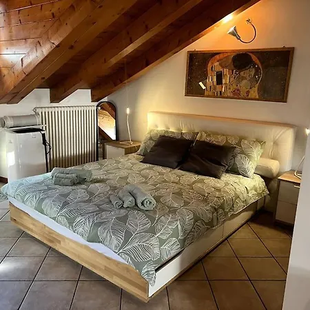 Attico Accogliente E Moderno Apartment *