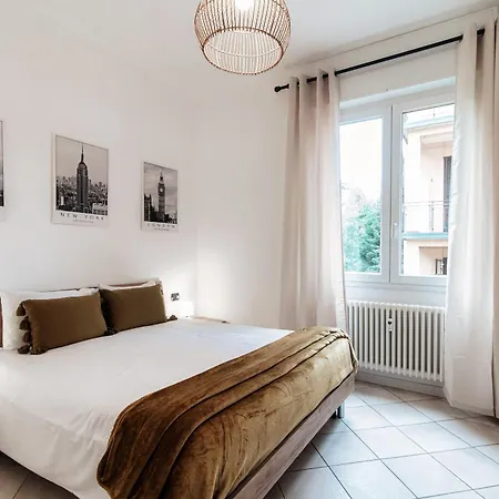 Zamenhof 9 - By Myhomeincomo Apartment