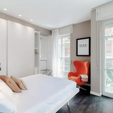 Apartment Rezzonico - By Myhomeincomo
